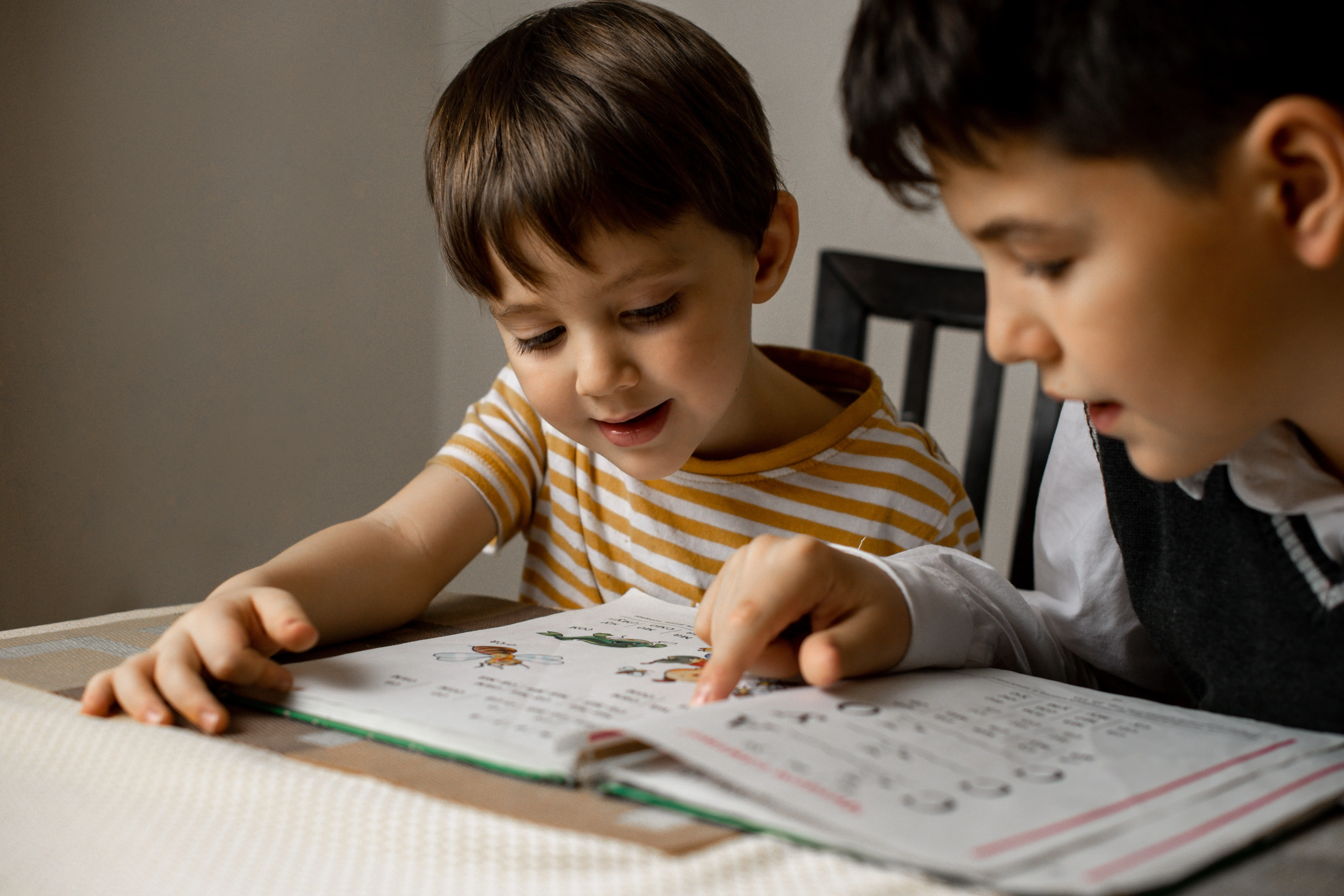 how to teach a child to read