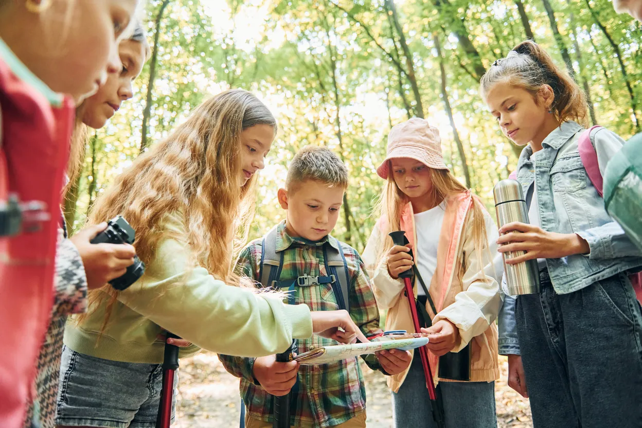 nature scavenger hunt for kids