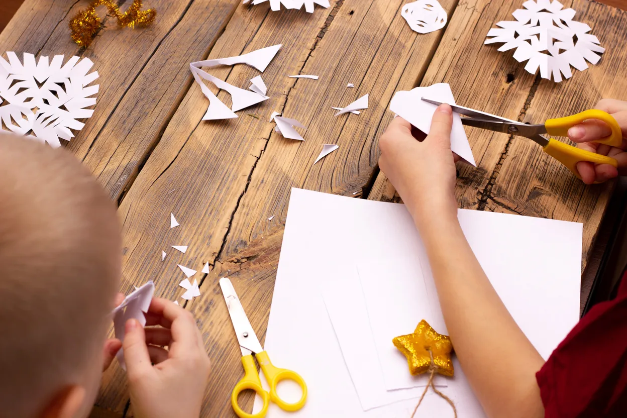 preschool cutting activity