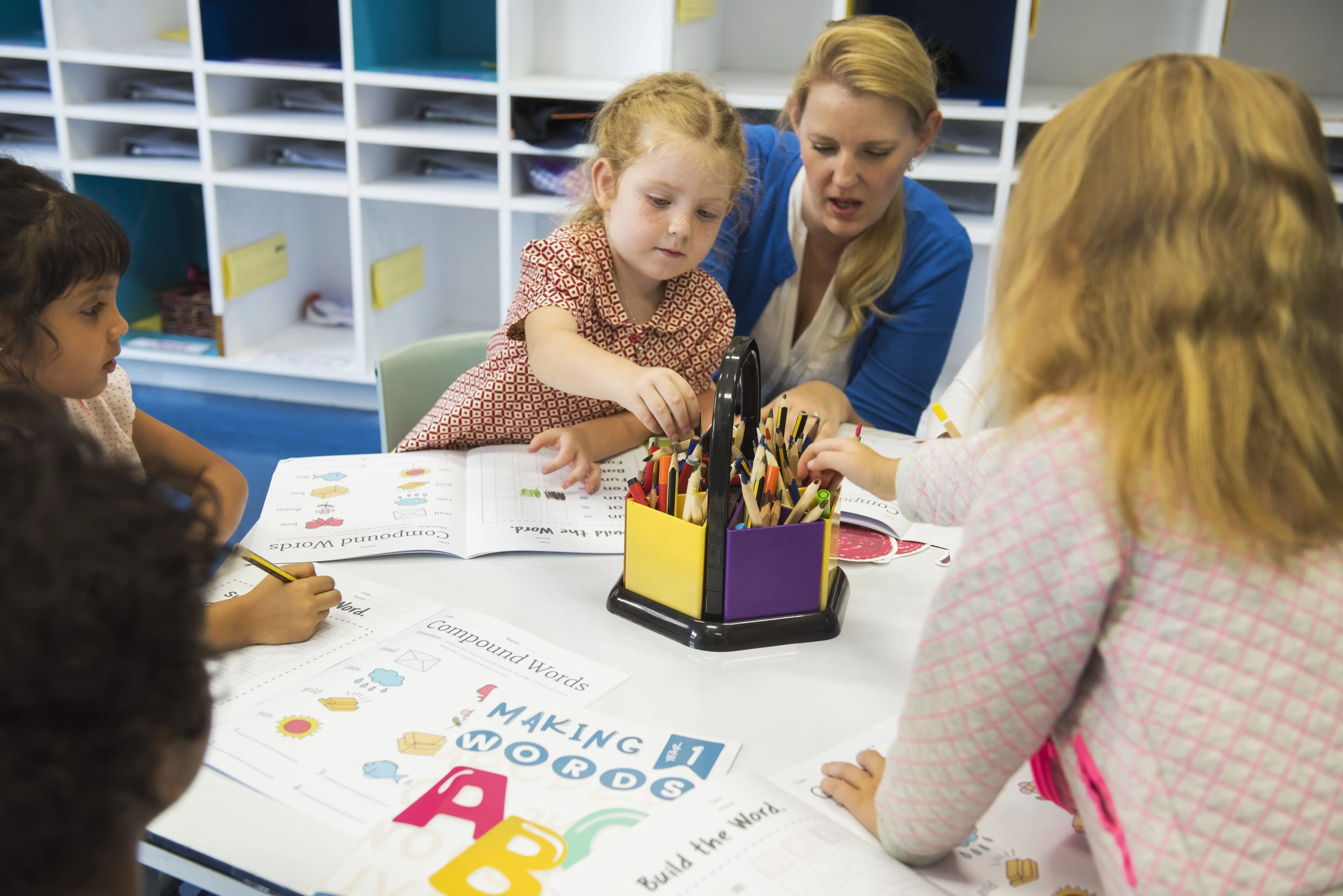 when should a child know their abcs